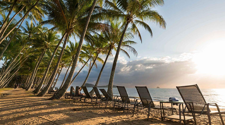 Cairns Beach  Beach Club