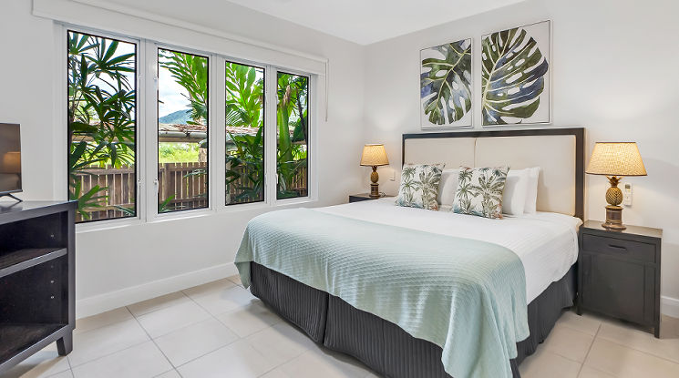 Cairns Beach Apartments