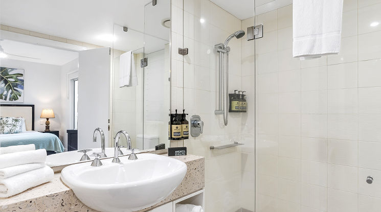 Cairns Beach Apartments