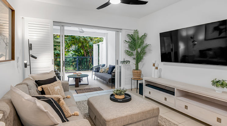 Cairns Beach Studio Beach Club