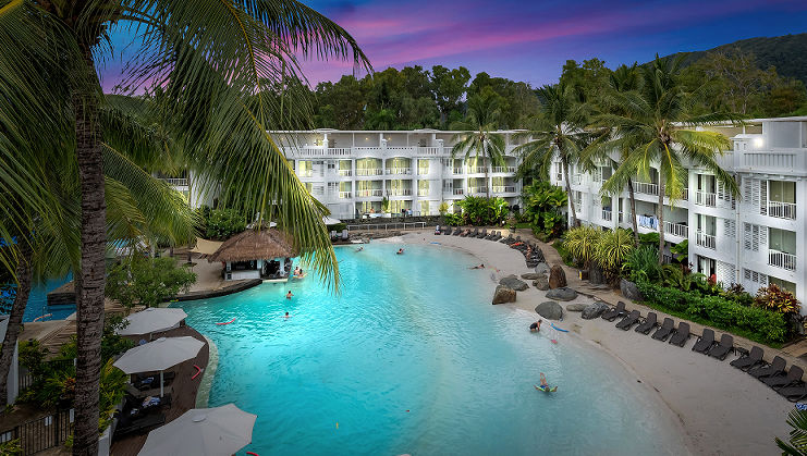 Cairns Beach Apartments