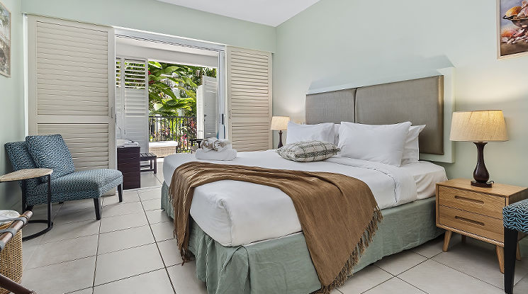 Cairns Beach Studio Beach Club