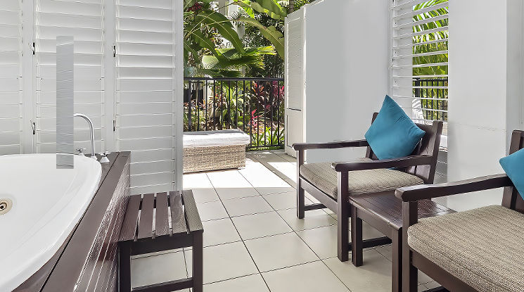 Beach Club Studio Palm Cove