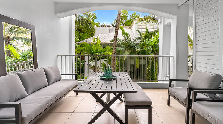Cairns Beach Apartments